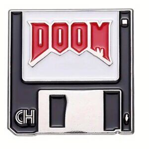RETRO GAMING VINTAGE DOOM FLOPPY DISC OIL DRIPPED ENAMEL PIN  NWT
